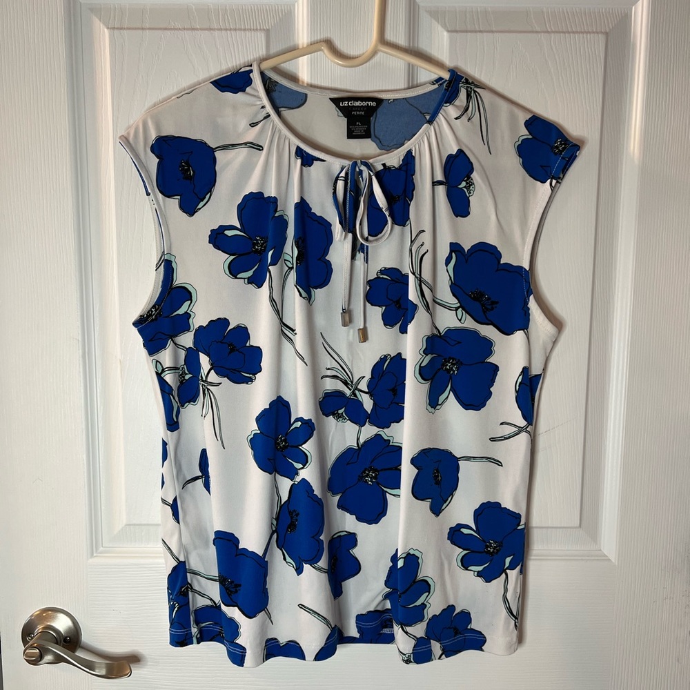 Liz Claiborne White Floral Women’s Petite Large Shirt